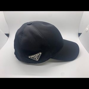 Prada Black Nylon Women’s baseball cap SIZE M.